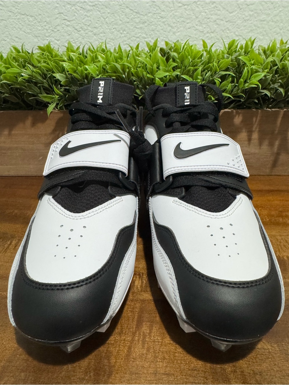 Nike Air Diamond Turf 93 TD White/Black Football Cleats HF5298-101 Mens Size 8.5 - Picture 3 of 11